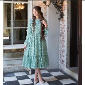 Dainty mint green dress good condition M